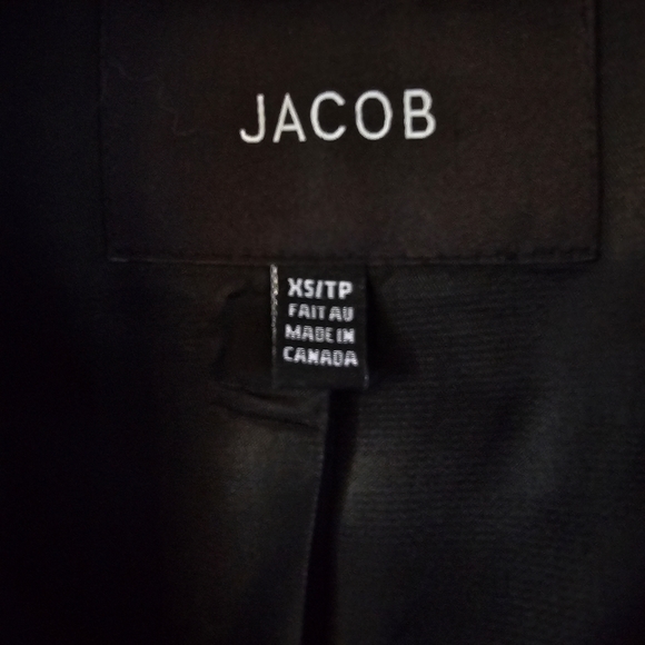 ๐20%OFF๐ Jacob Satin Cropped Tuxedo Style Blazer - Picture 9 of 10